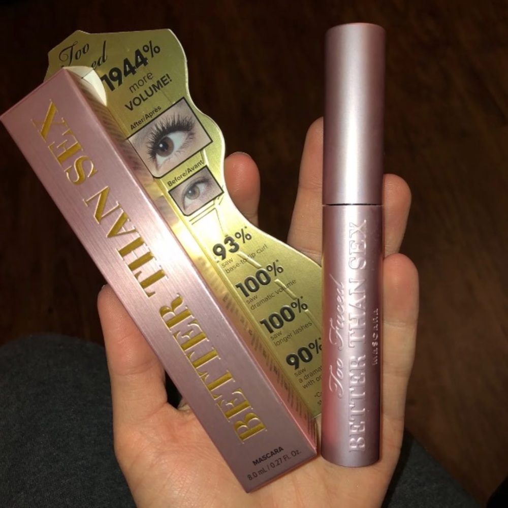 Two faced mascara & box